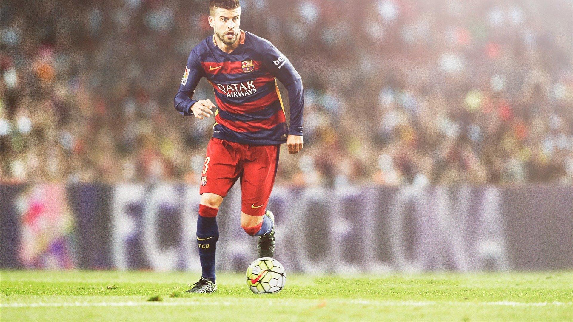 梅西第八次捧起金球奖 刷新历史纪录再创传奇